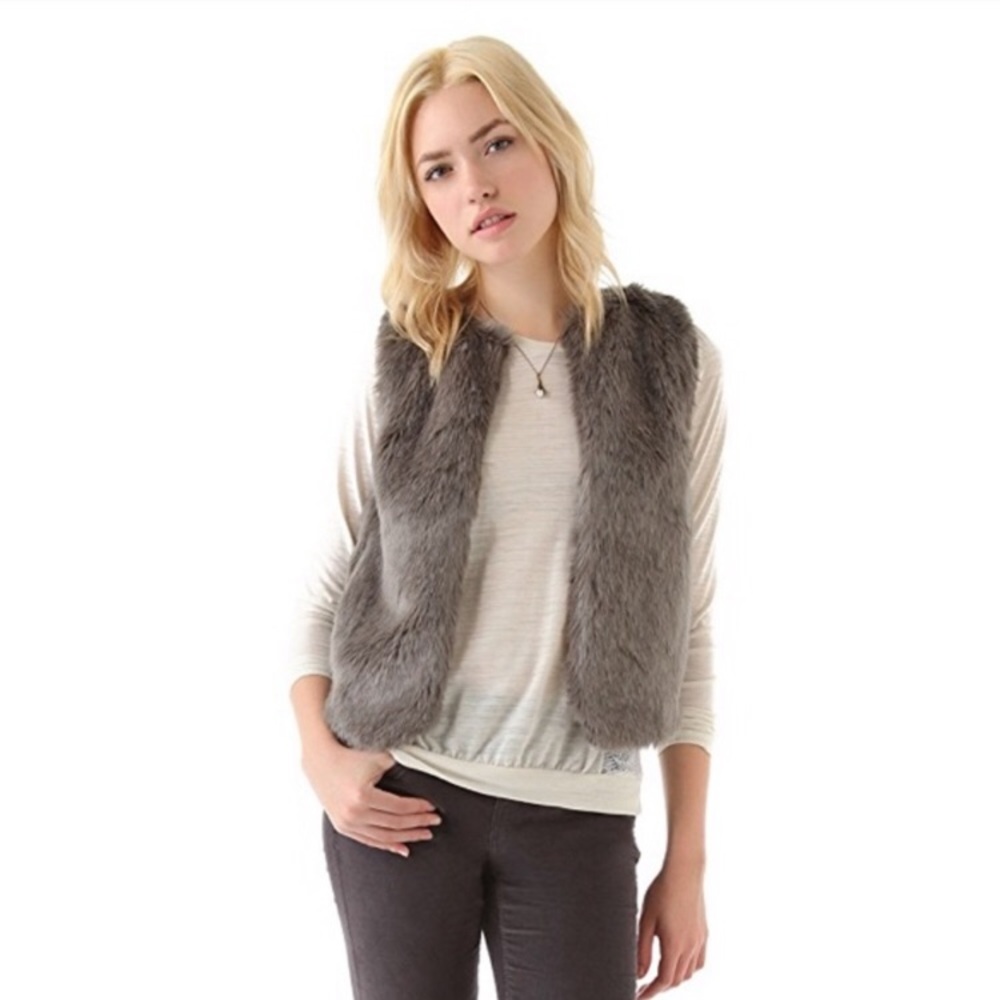 Madewell faux fur cropped vest